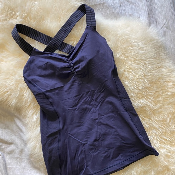 Lululemon Tank with built in bra - Picture 1 of 3